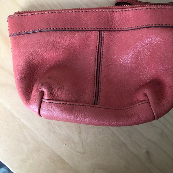 Fossil Peach Pink Leather Wristlet - Picture 7 of 8
